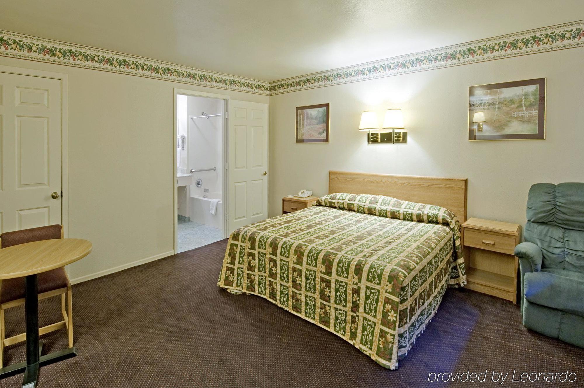 Americas Best Value Inn Mckinney Quarto foto